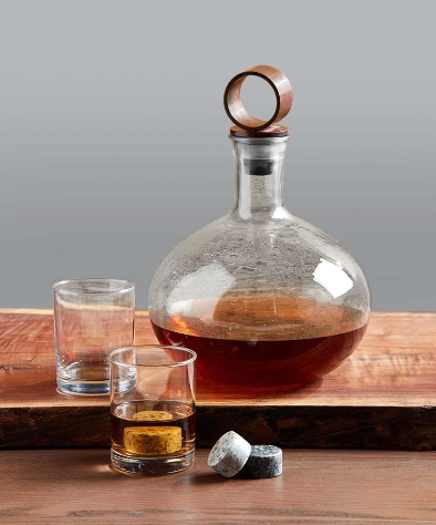 GLASS DECANTER