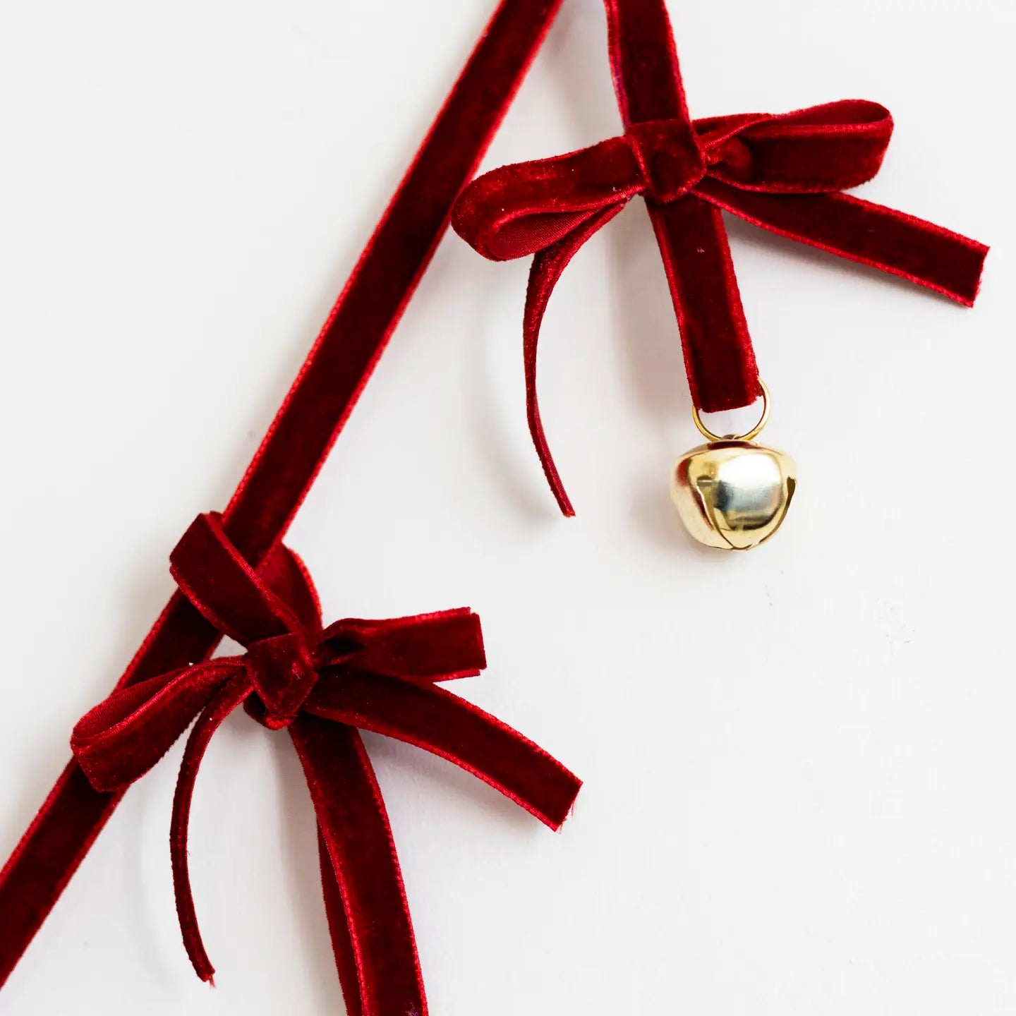 BOW VELVET GARLAND