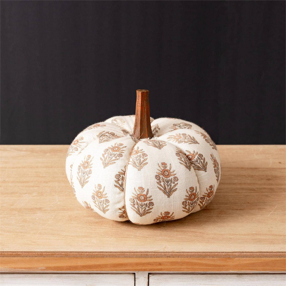BLOCK PRINT PUMPKIN