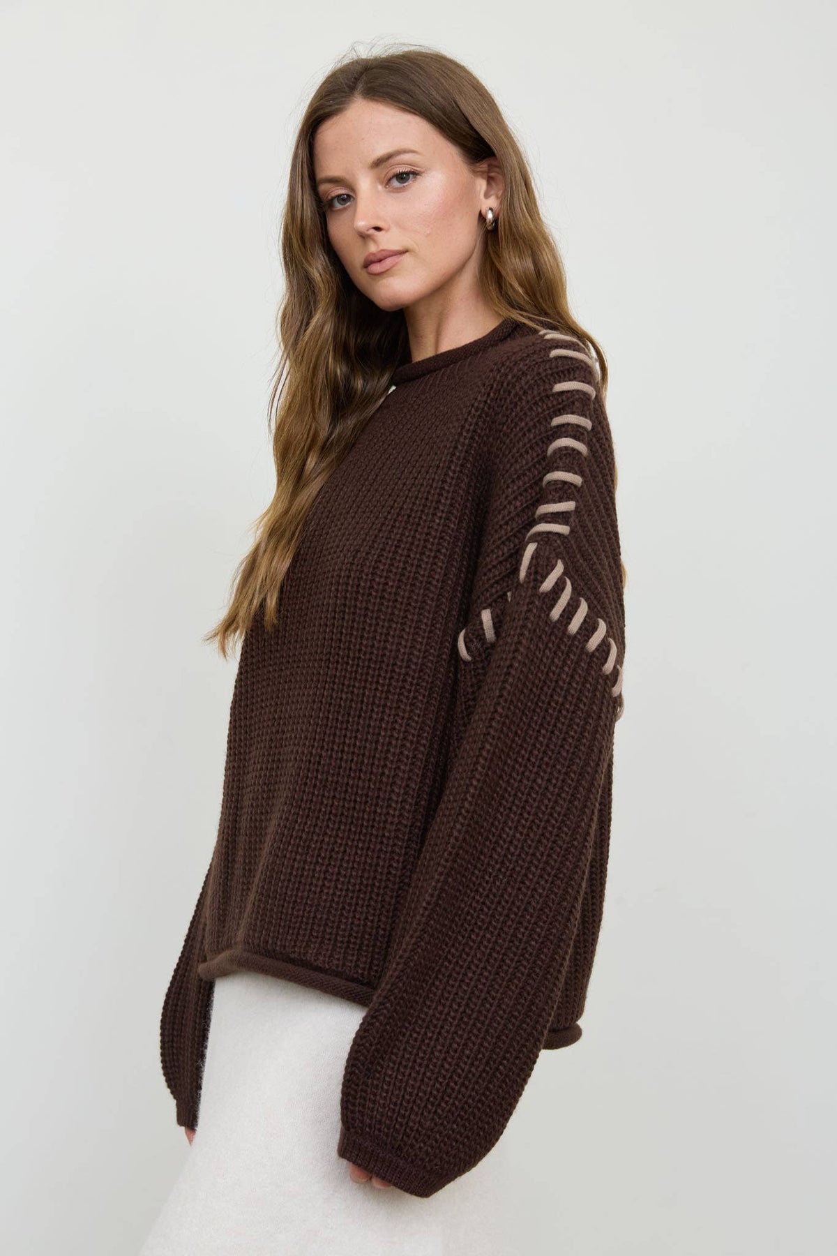 CONTRAST STITCH DETAIL MOCK NECK CHUNKY SWEATER