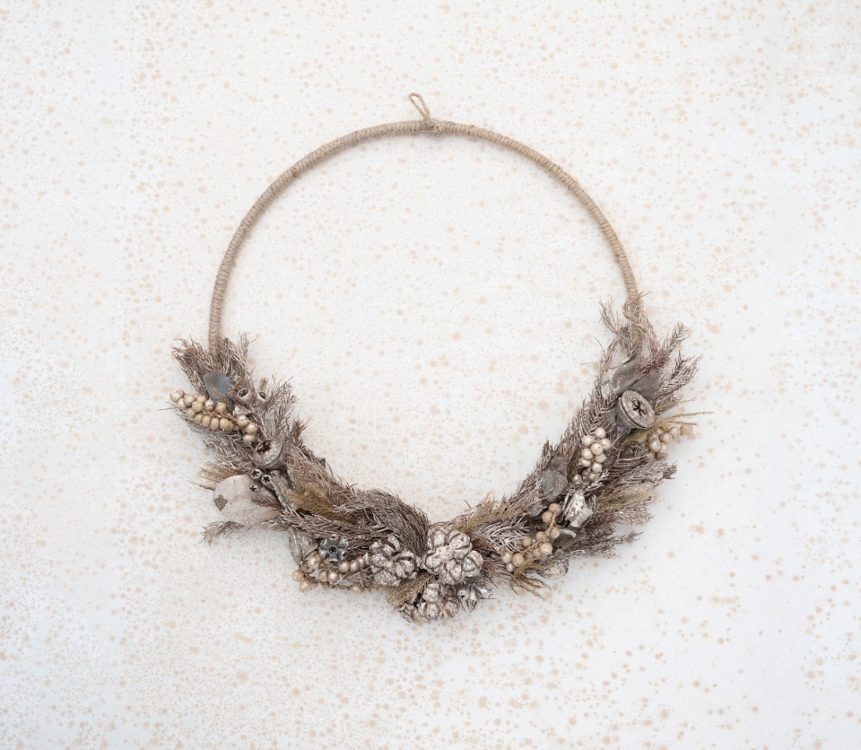 DRIED BOTANICAL WREATH